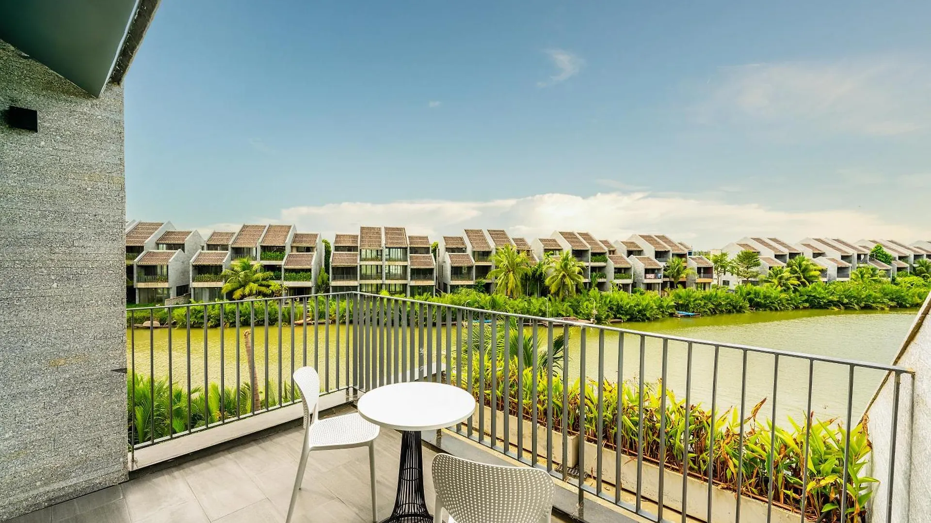 Bt208 Riverside Villa With Private Pool 호이안 베트남
