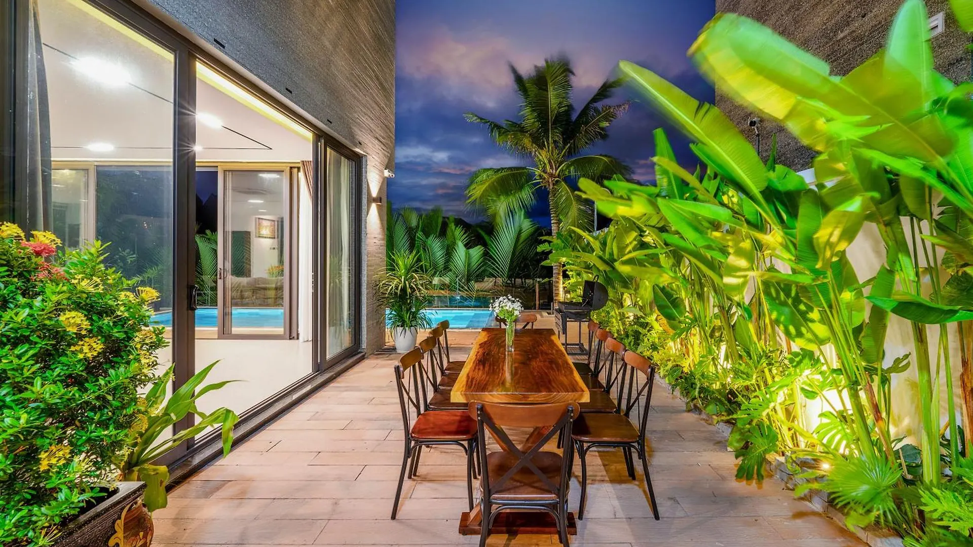 Bt208 Riverside Villa With Private Pool 호이안