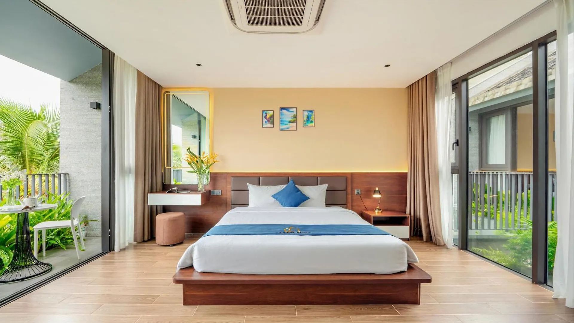 Bt208 Riverside Villa With Private Pool 호이안